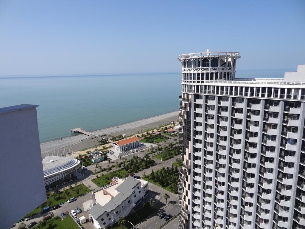 Apartment On Khimshiashvili Batumi Room photo